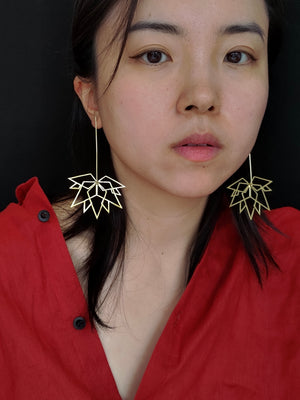Maple Leaf Gold Earrings