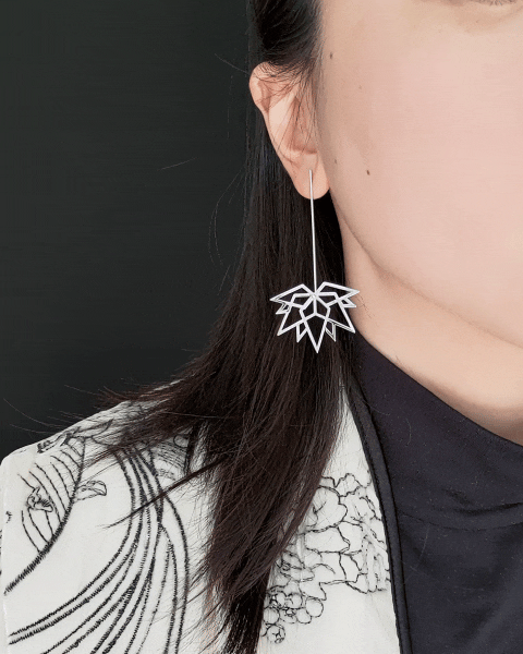 Mini maple leaf silver earrings
